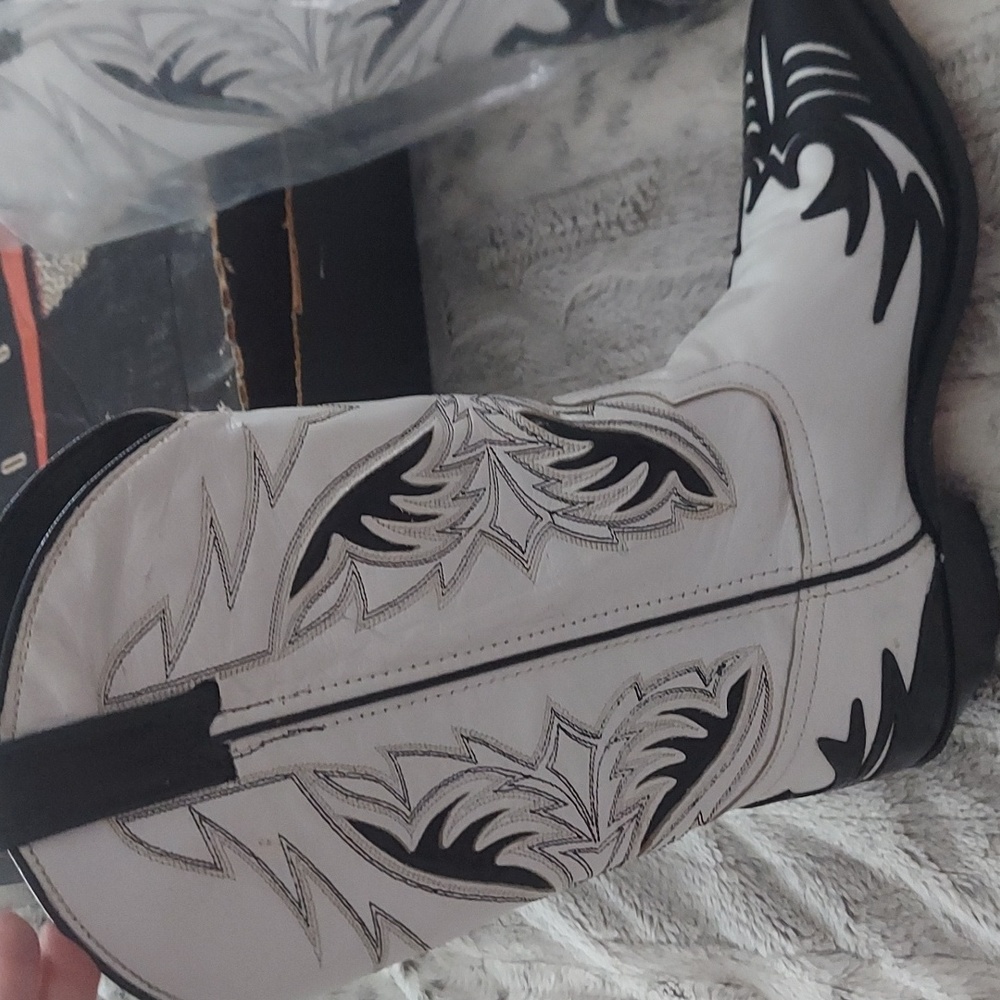 White with Blacket accent cowboy boots